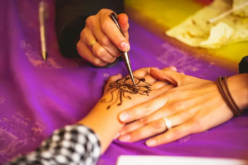 Rimozione tatuaggi arte mehndi | LaserMilano