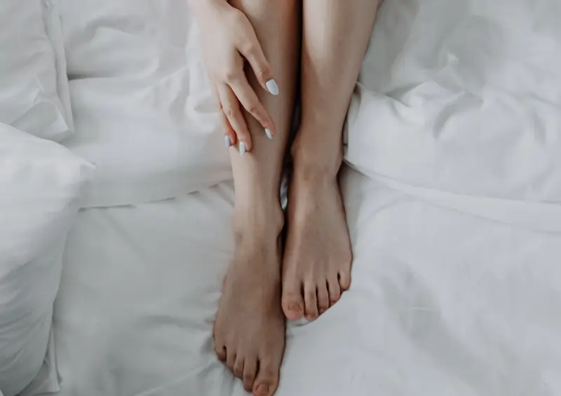 immagine evocativa gambe elettrodepilazione | Laser Milano