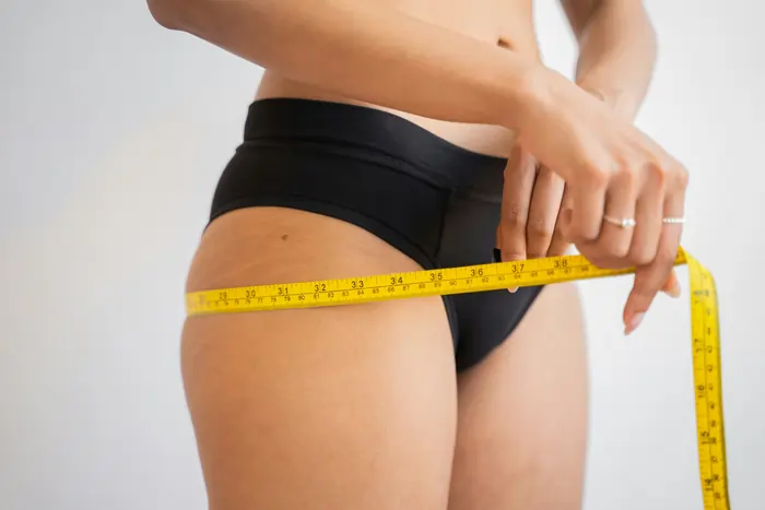 Liposuzione con anestesia locale o totale: differenze, vantaggi e criteri di scelta | LaserMilano